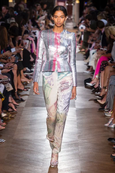 Look 26
